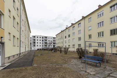 2-Zimmer-Wohnung mieten in Leoben – 52,88 m², € 400 – Bild 1 von 4