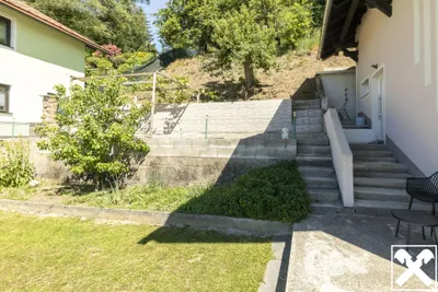 5-Zimmer-Haus kaufen in Vöcklabruck – 120 m², € 355.000 – Bild 3 von 22