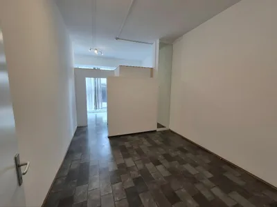 4-Zimmer-Gewerbeimmobilie mieten in Wels – 50 m², € 894 – Bild 4 von 7