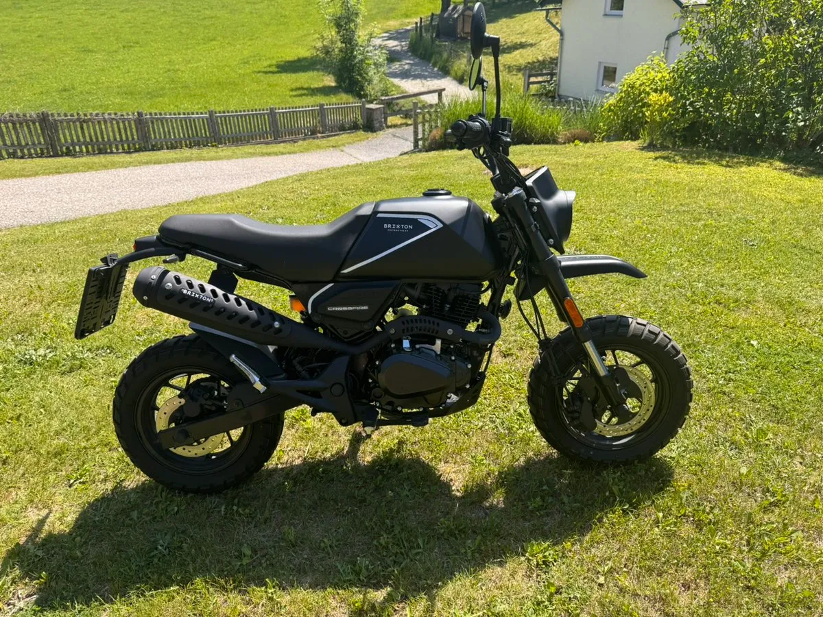 Brixton Crossfire 125 XS