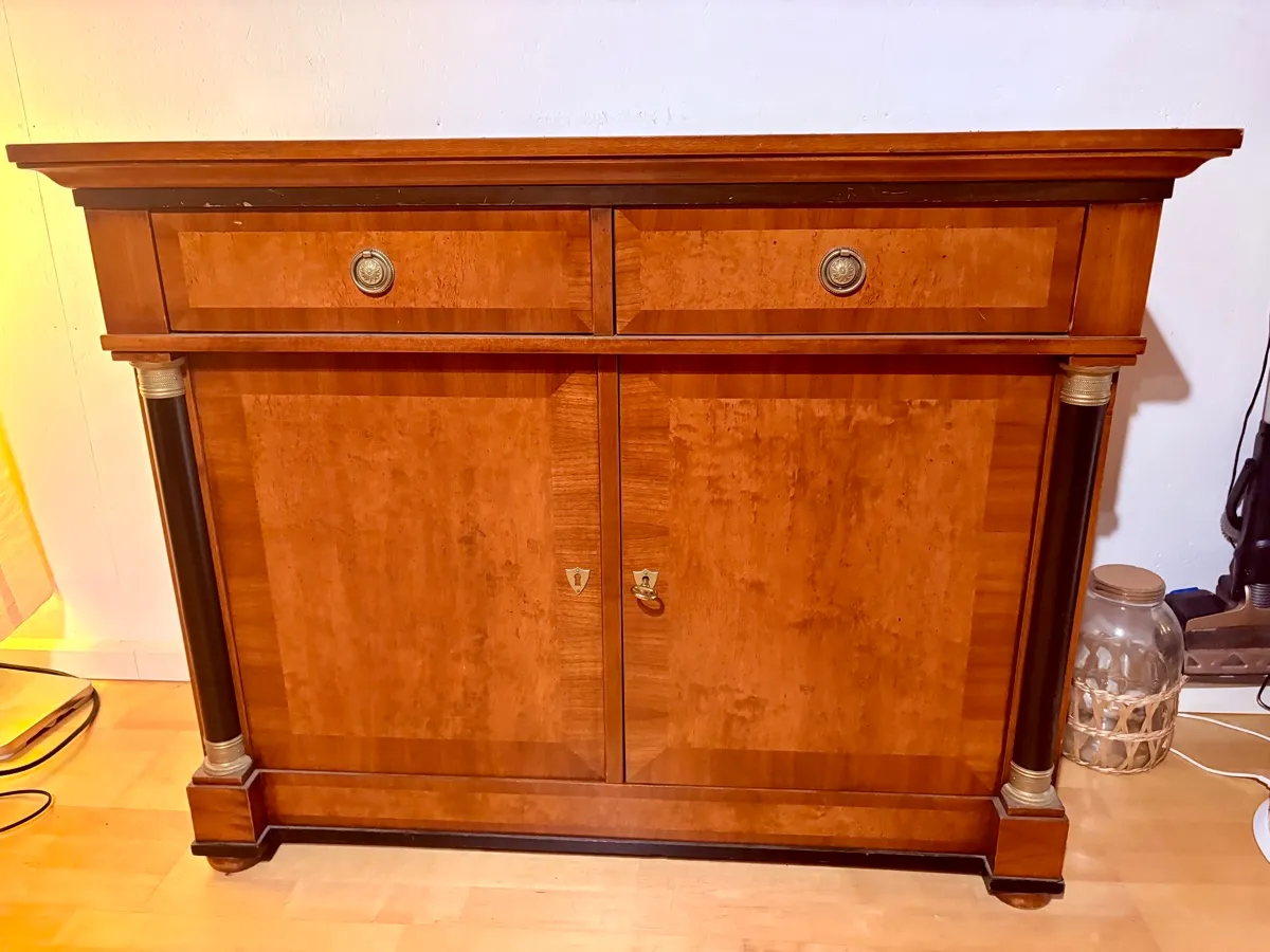 Hochwertige massive Vollholz-Kommode - zeitloses Einzelstück, € 250,- (1220 Wien)