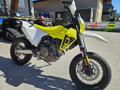 Husqvarna 701 Supermoto