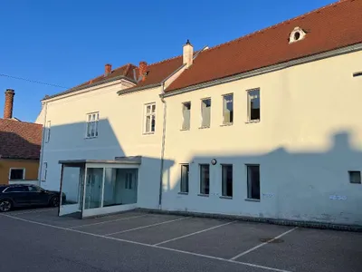 Gewerbeimmobilie mieten in Krems Land – 115 m², € 750