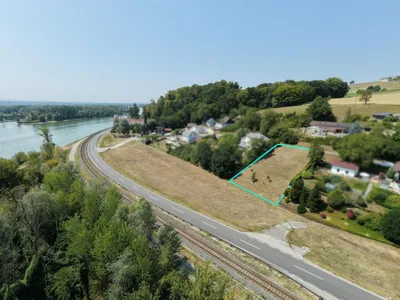 Grundstück kaufen in Perg – 900 m², € 85.500 – Bild 1 von 3