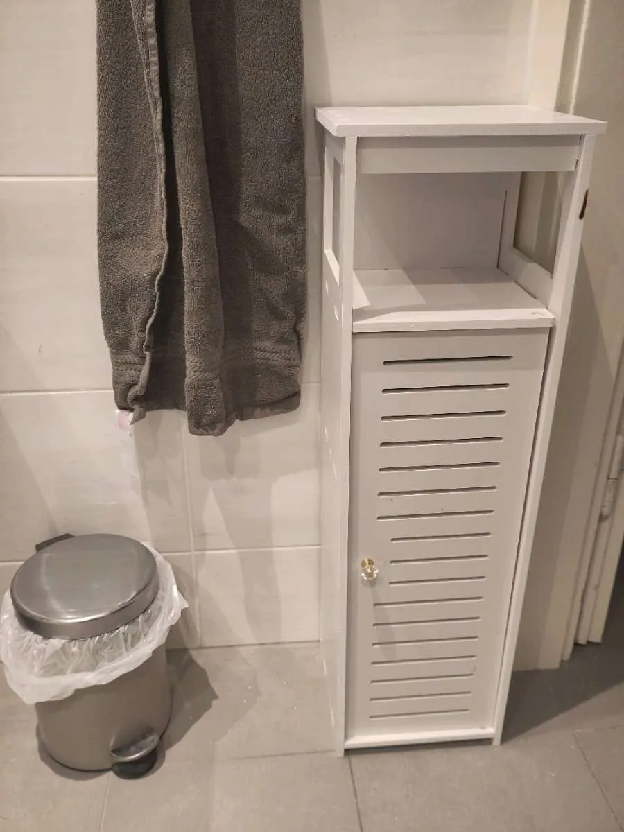 Kleiner Schrank für's Badezimmer, € 0,- (1190 Wien)