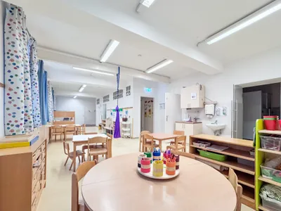 Gewerbeimmobilie mieten in Wien – 588 m², € 8.399 – Bild 4 von 19