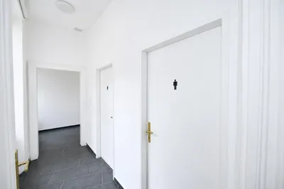 7-Zimmer-Gewerbeimmobilie mieten in Wien – 160 m², € 2.929 – Bild 10 von 11
