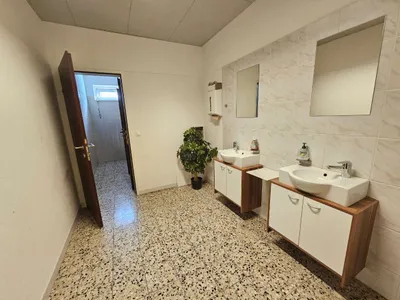 1-Zimmer-Gewerbeimmobilie mieten in Bruck-Mürzzuschlag – 44 m², € 386 – Bild 5 von 5