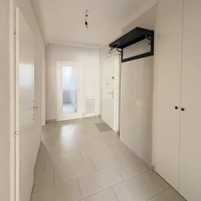 2-Zimmer-Wohnung mieten in Baden – 50,15 m², € 900 – Bild 3 von 8