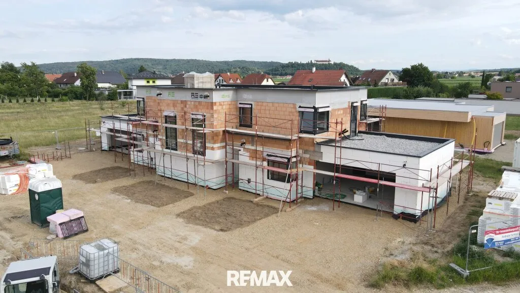 Exklusives Premium-Doppelhaus in Gemeinlebarn - Widok 2