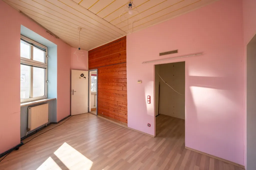 ++NEU++ Altbau mit Charme & Sanierungspotenzial - 2 Zimmer – pohled 3