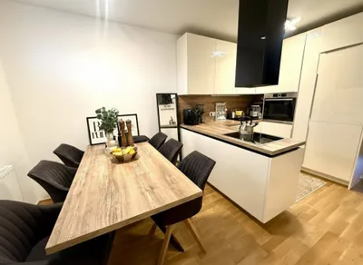 TERRASSEN-PARADIES - BJ 2018 - Neubau - 4 Zimmer - Einbauküche - ca. 119m² gew. NFL - 4 Terrassen - Garagenplatz – Bild 2