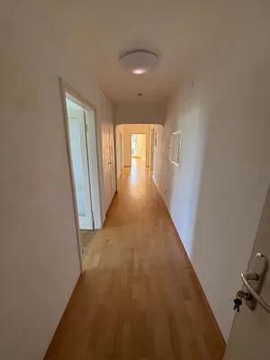 4-Zimmer-Wohnung mieten in Klagenfurt – 125 m², € 1.459 – Bild 6 von 8