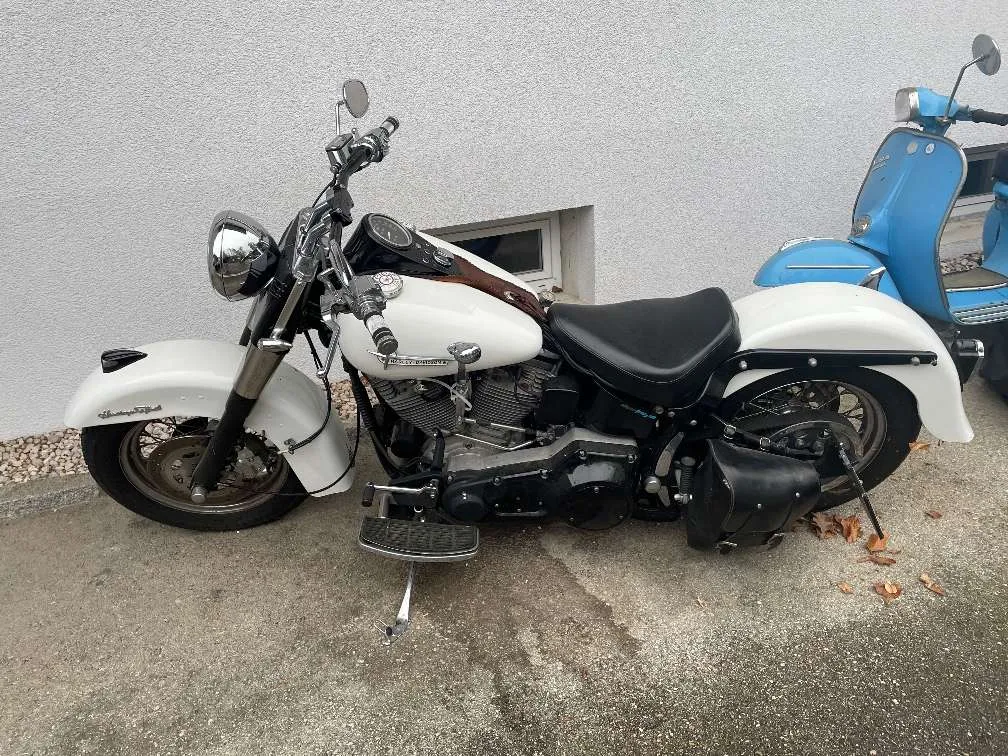 Harley-Davidson Softail