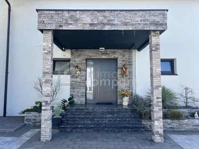 9-Zimmer-Haus kaufen in Vöcklabruck – 290 m², € 1.150.000 – Bild 8 von 11
