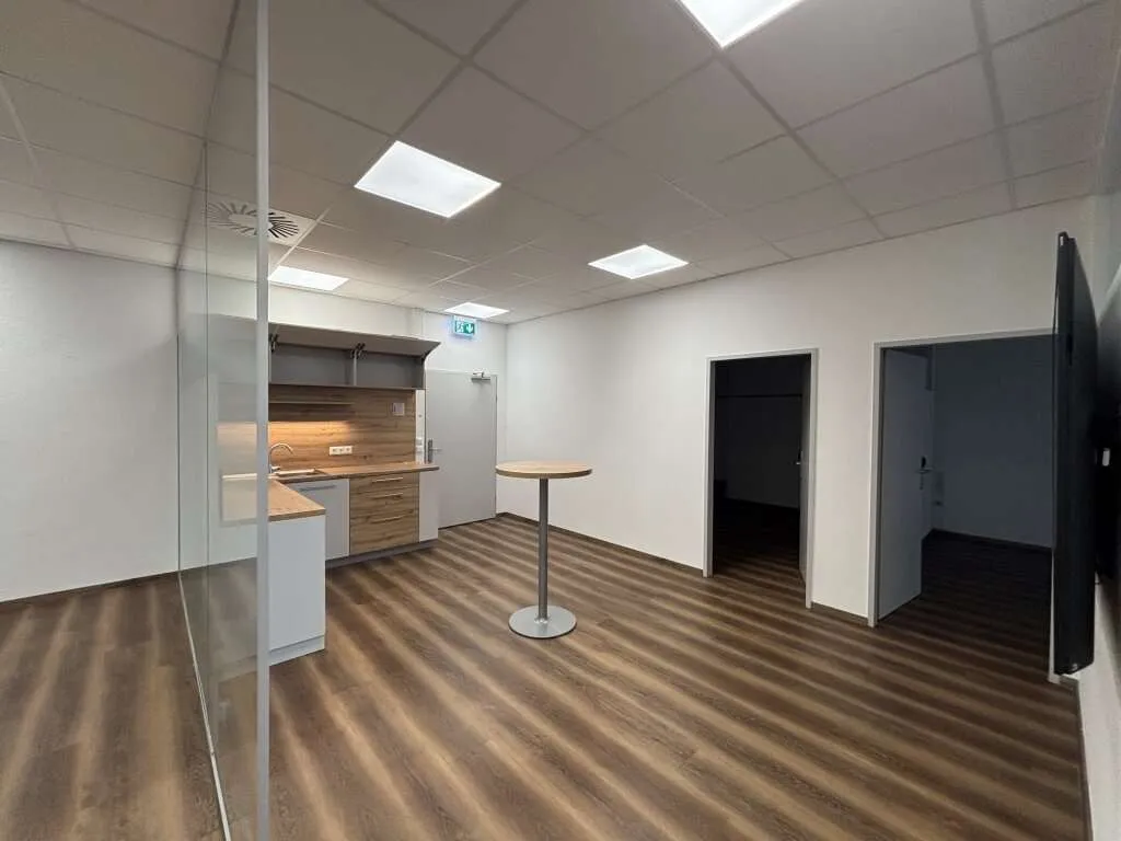 MODERNE BÜROWELTEN mit vielen Annehmlichkeiten IM PHILIPS-BUSINESS-KOMPLEX in Klagenfurt - Widok 2