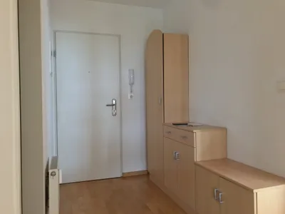 2-Zimmer-Wohnung mieten in Innsbruck – 44 m², € 1.250 – Bild 9 von 19