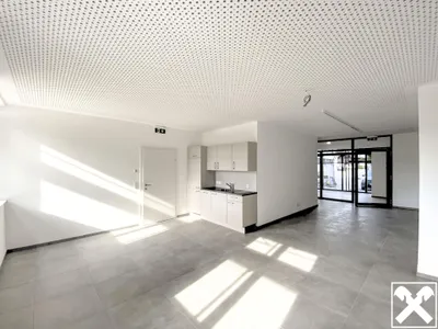 1-Zimmer-Gewerbeimmobilie mieten in Vöcklabruck – 64 m², € 1.005