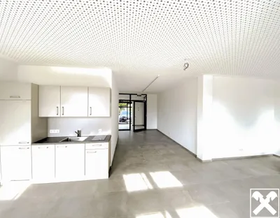 1-Zimmer-Gewerbeimmobilie mieten in Vöcklabruck – 64 m², € 1.005 – Bild 2 von 6