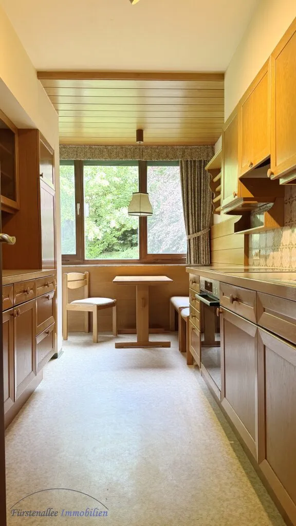 PROVISIONSFREI - MIETE RUHELAGE SALZBURG PARSCH - BORROMÄUMSTRASSE: Geräumige 79 m² 3-Zimmer-Wohnung mit Süd- und Nord-Balkon inkl TG-Stellplatz - teilmöbliert mit Einbaumöbel – pohled 2