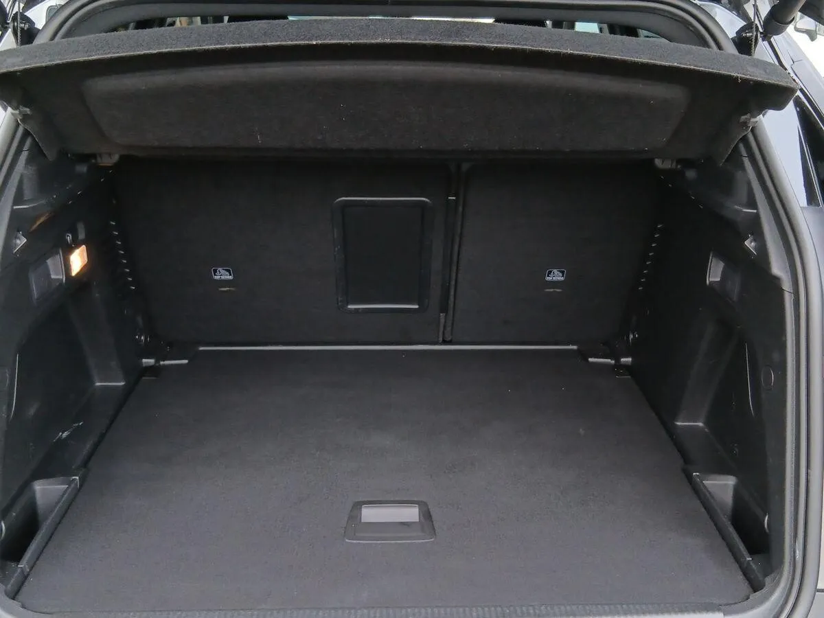 Peugeot 3008 GT Blackline 136PS 1.2 Hybrid – Bild 16