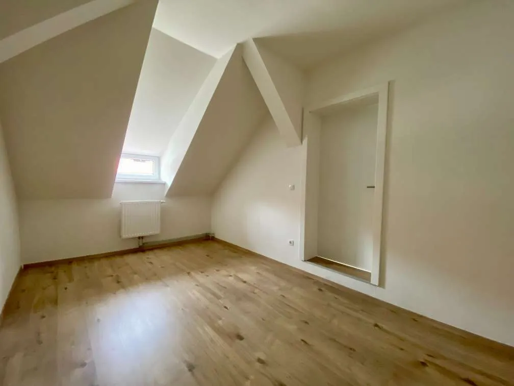 Charmante 2-Zimmer Wohnung in zentraler Lage nahe TU und KFU zu vermieten! - Widok 2