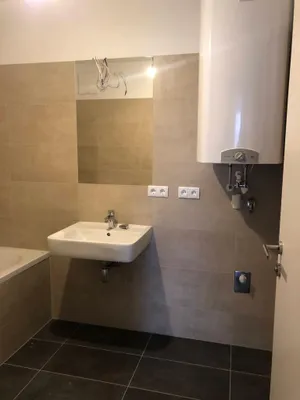 2-Zimmer-Wohnung mieten in Baden – 44 m², € 715 – Bild 8 von 10