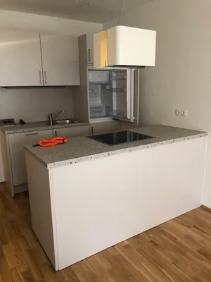 2-Zimmer-Wohnung mieten in Baden – 44 m², € 715 – Bild 1 von 10