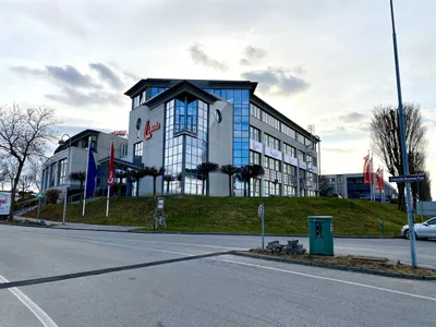 Gewerbeimmobilie mieten in Bruck an der Leitha – 297 m², € 12 – Bild 4 von 4