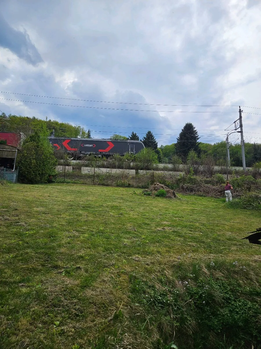 Zentrale Lage mit kurzen Wegen für Familien und Sportbegeisterte - Vista 3