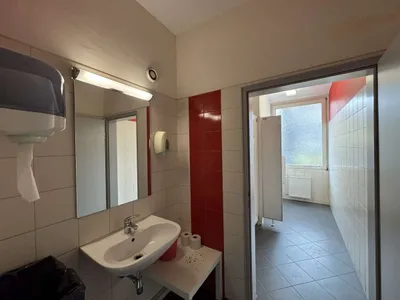 7-Zimmer-Gewerbeimmobilie mieten in Leoben – 245 m², € 2.034 – Bild 14 von 16