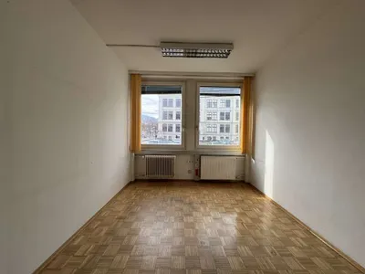 7-Zimmer-Gewerbeimmobilie mieten in Leoben – 245 m², € 2.034 – Bild 6 von 16