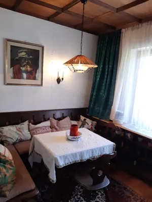 7-Zimmer-Haus mieten in Kitzbühel – 226 m², € 2.000 – Bild 9 von 13