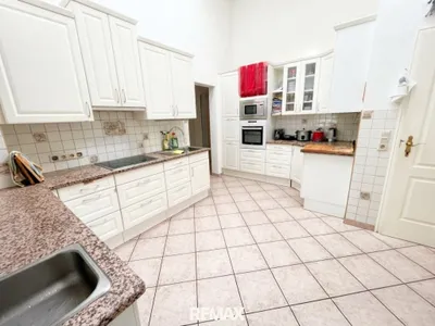 11-Zimmer-Haus kaufen in Baden – 484 m², € 380.000 – Bild 6 von 23