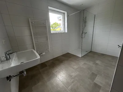 4-Zimmer-Wohnung mieten in Urfahr-Umgebung – 94,05 m², € 1.910 – Bild 10 von 14
