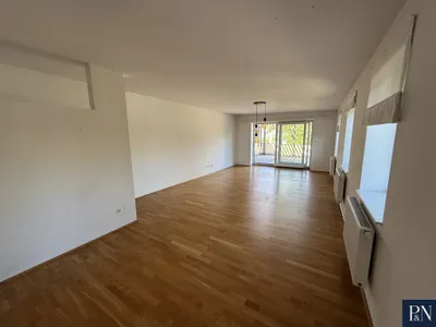 2-Zimmer-Wohnung mieten in Baden – 101 m², € 1.563