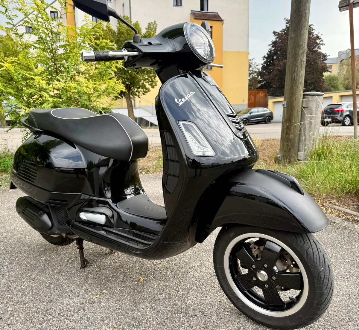 Vespa GTS