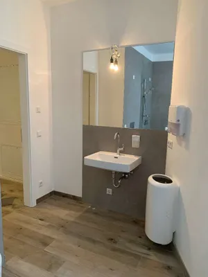 4-Zimmer-Gewerbeimmobilie mieten in Salzburg Stadt – 125 m², € 2.860 – Bild 19 von 19