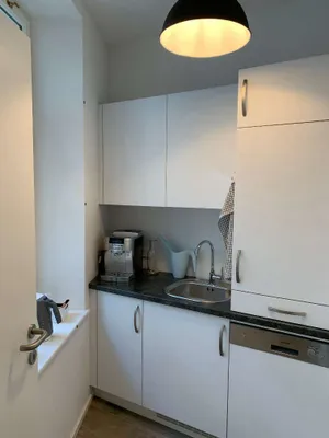 4-Zimmer-Gewerbeimmobilie mieten in Salzburg Stadt – 125 m², € 2.860 – Bild 8 von 19
