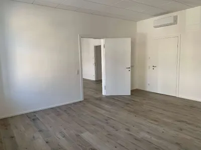 4-Zimmer-Gewerbeimmobilie mieten in Salzburg Stadt – 125 m², € 2.860 – Bild 11 von 19