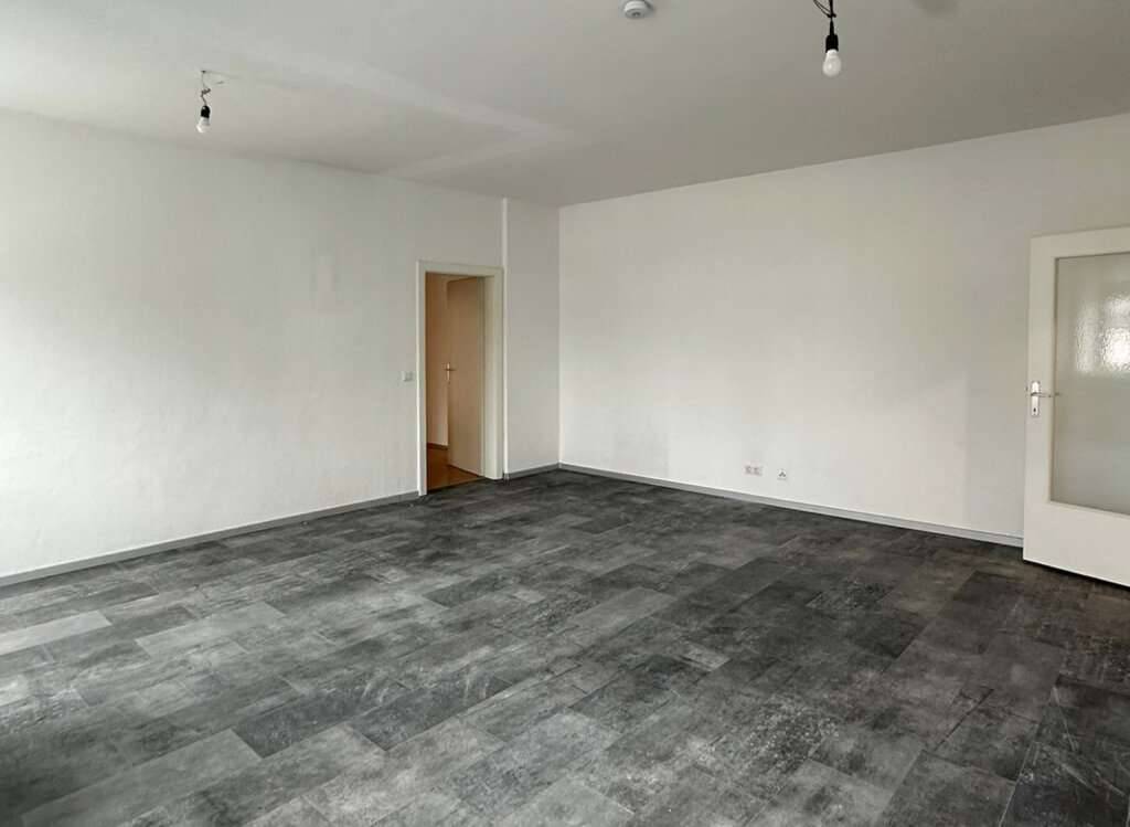 Hofseitige, großzügige Wohnung im Zentrum - Ansicht 2