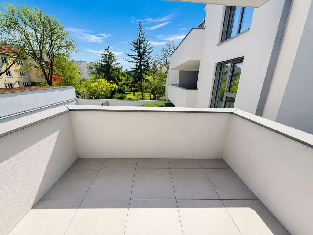 LEO LIVING! ERSTBEZUG! NEUBAU! WÄRMEPUMPE! ELEKTRISCHE BESCHATTUNG! NÄHE U6! - Ansicht 2