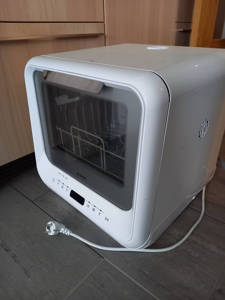Verkaufe gebrauchten Bomann Mini Geschirrspler / Splmaschine ( Camping ),   120,- (6252 Breitenbach am Inn) - willhaben