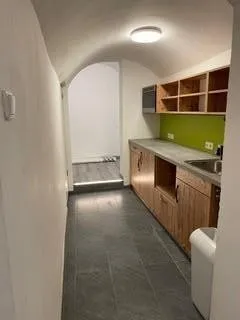 Gewerbeimmobilie mieten in Wels – 45 m², € 894 – Bild 7 von 7