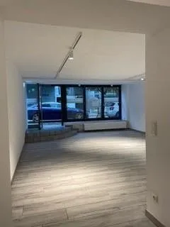 Gewerbeimmobilie mieten in Wels – 45 m², € 894 – Bild 3 von 7