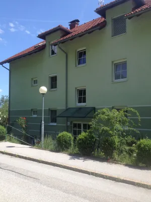 3-Zimmer-Wohnung mieten in Gmunden – 76,84 m², € 838