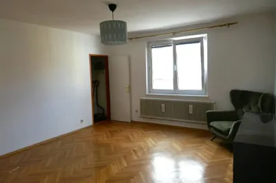 2-Zimmer-Wohnung kaufen in Wiener Neustadt – 62 m², € 190.000 – Bild 3 von 4