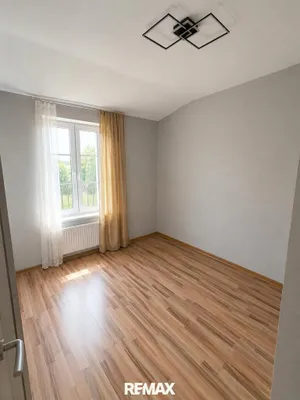 5-Zimmer-Haus kaufen in Gänserndorf – 120 m², € 298.000 – Bild 1 von 10