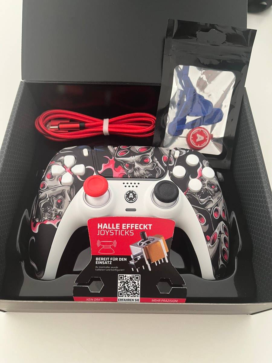 Scuf Controller mit Hall Sticks