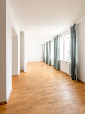 Ruhige 3-Zimmer-Dachgeschosswohnung (inkl. Dachterrasse) | U4/ U6 | Klimaanlage – Bild 2